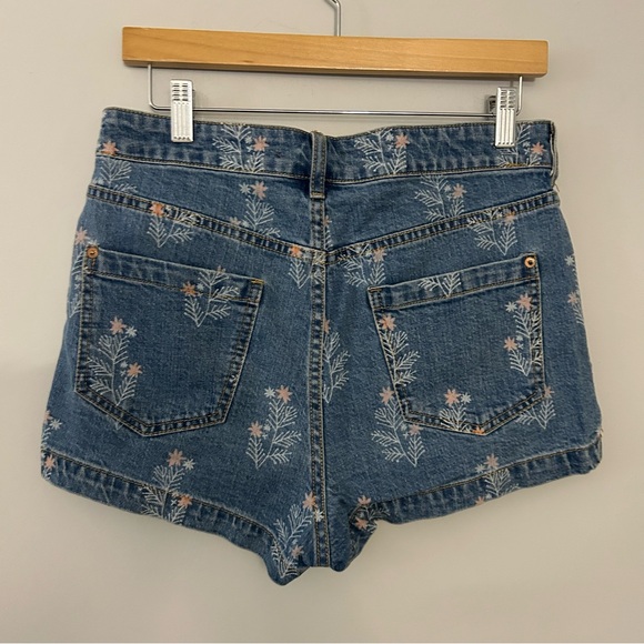Anthropologie Pilcro Ultra High-Rise Button Fly Floral Printed Denim Shorts - Picture 5 of 7